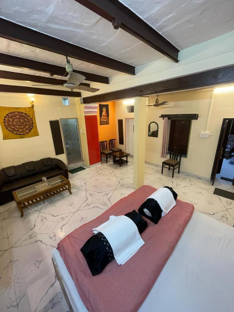Apartment Suraj *